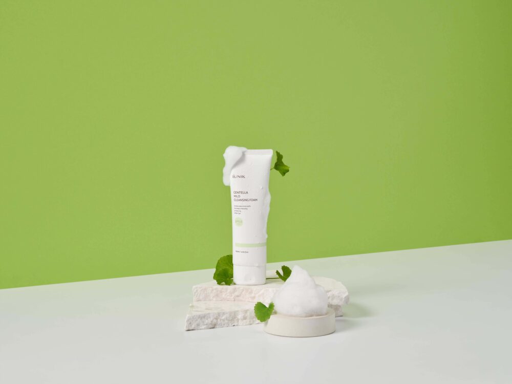 iUNIK Centella Mild Cleansing Foam 120 ml 3 iUNIK Centella Mild Cleansing Foam 120 ml